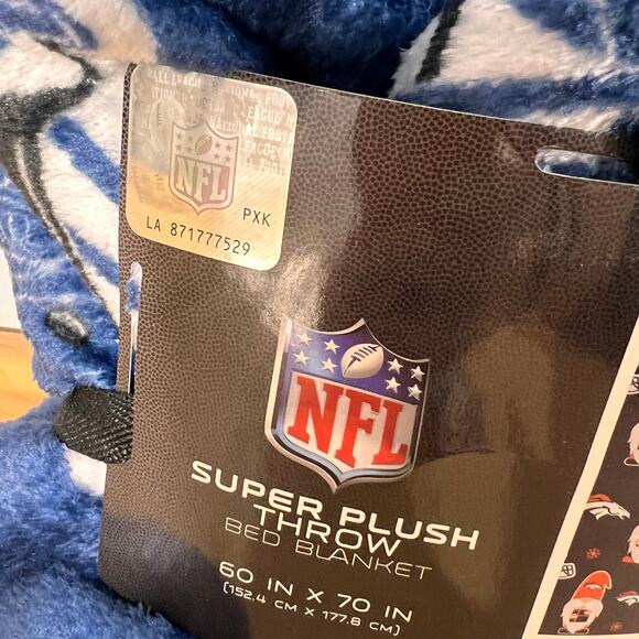 Denver Broncos Holiday Football Throw Blanket Gnome NFL 60x70 Snowflake New - Picture 6 of 7